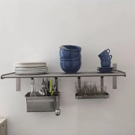 Functional In Apartment *
