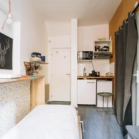 Functional In Apartamento