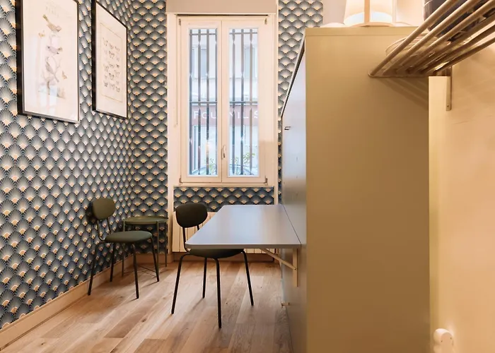 Functional In Apartment Paris